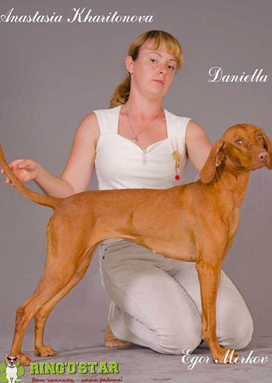Tina Trading Daniella