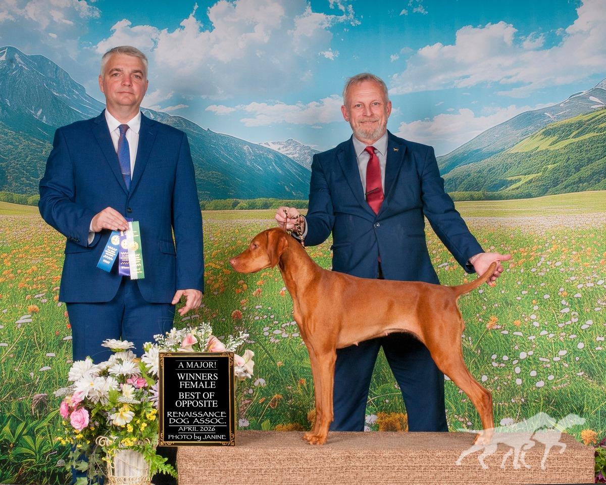Coast Range's Lady Val'Curie Rue Always Bet On Red